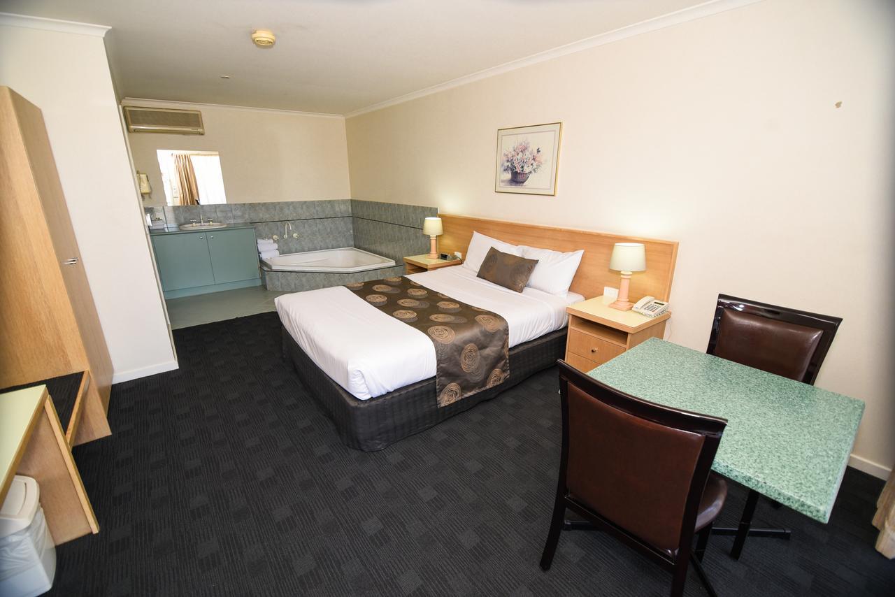 Sandown Heritage Motel Noble Park Exterior photo